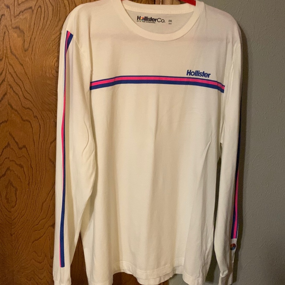 Long sleeve t-shirt
